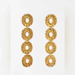 Zara Sculpted Circular Earring Nwt 🔥✨✨